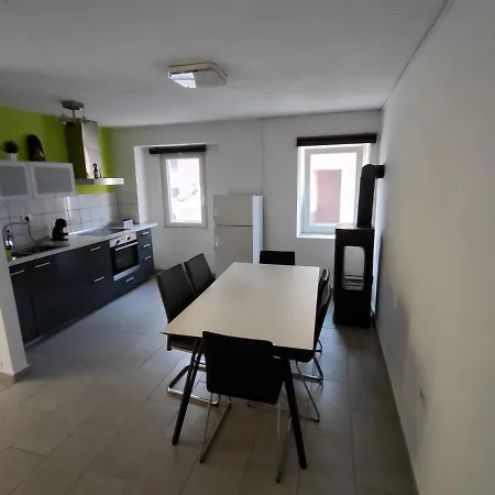 Pocitniska Hisa Patrik 톨민